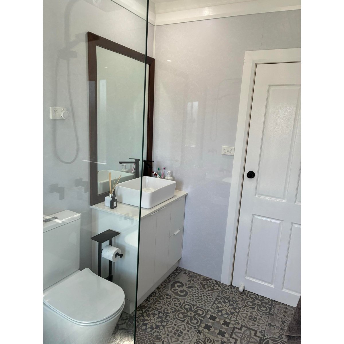 Pearl White Bathroom Wall Panel - WallPanels.com.au